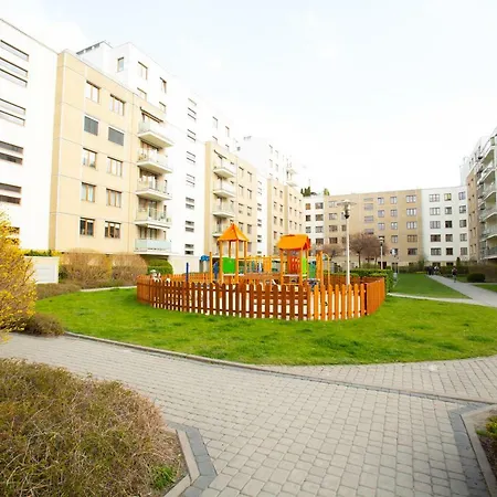 Bruna 9, Pictoresque And Exclusive Studio Mokotow Invoice, Metro, Parking * Warsaw