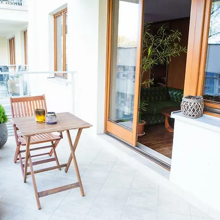 Bruna 9, Pictoresque And Exclusive Studio Mokotow Invoice, Metro, Parking